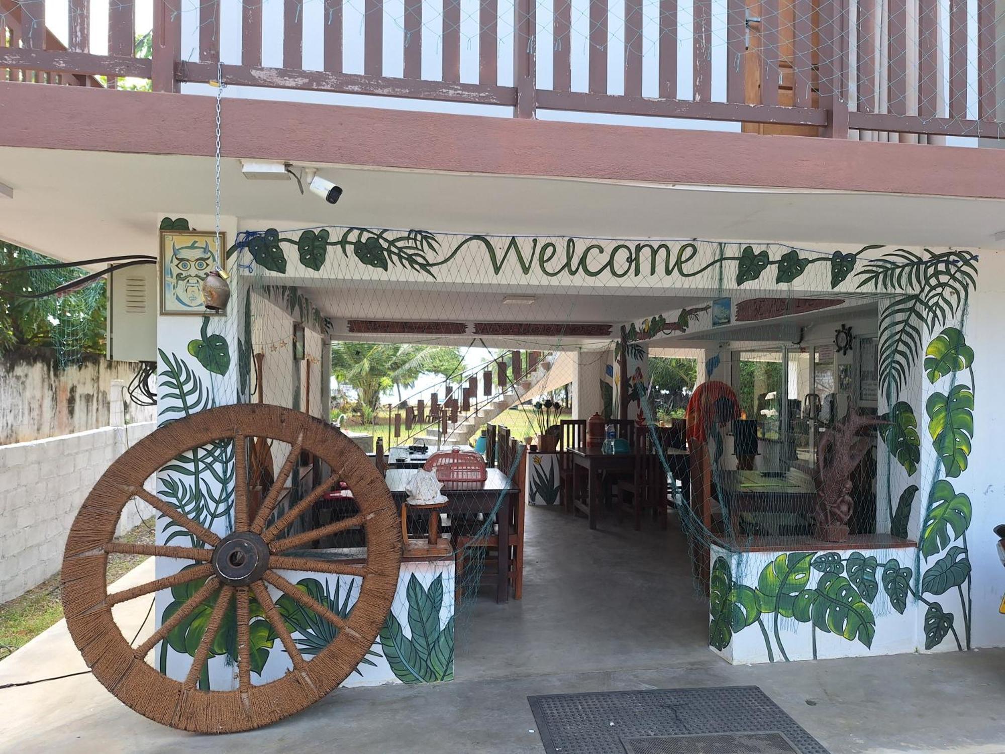 Baden Beach Hotel Kalkudah  Exterior photo